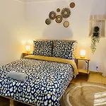 Charming Apartment *